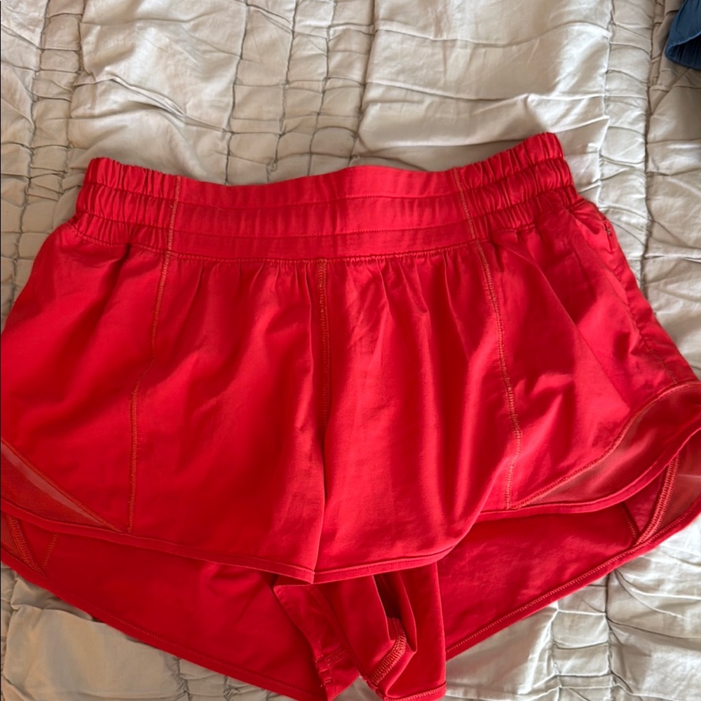 Lululemon Hotty Hot Low Rise 2.5 inch Shorts